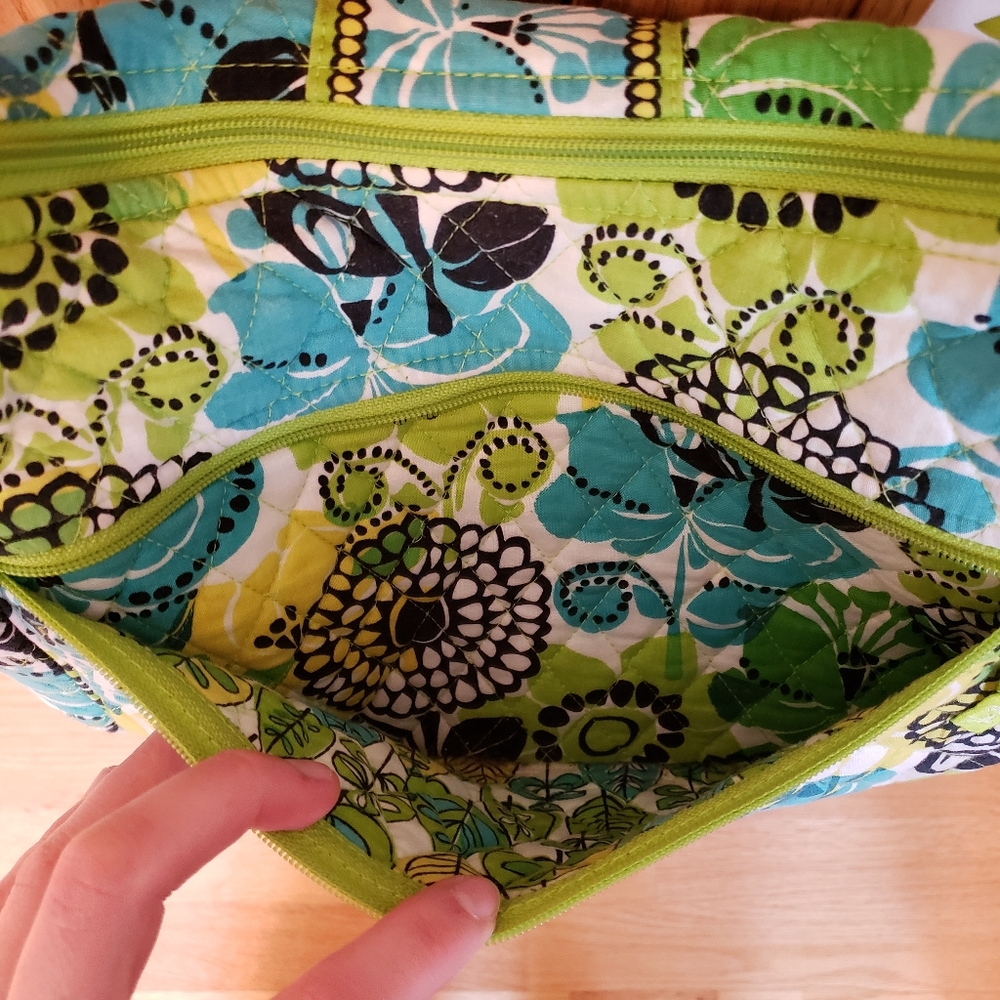 💥HP💥 Vera Bradley Handbag - Picture 3 of 14